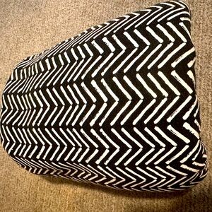 Little Sleepies Monochrome Chevron Oversized Cloud blanket